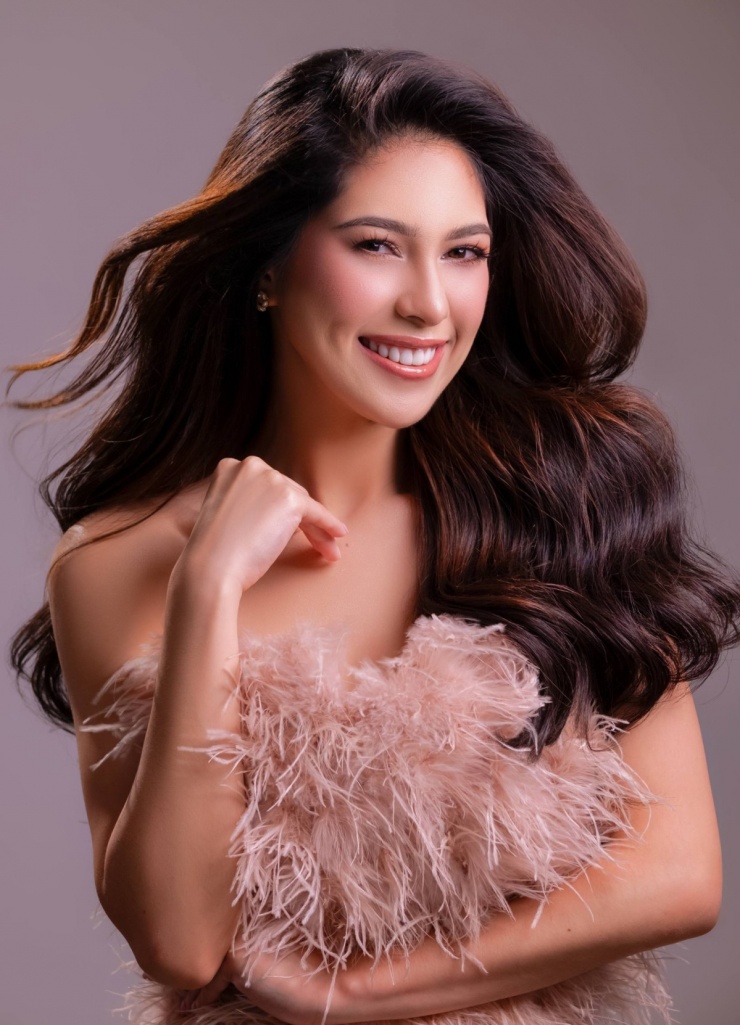 Cô là thí sinh có lượng fan lớn nhất cuộc thi, thắng giải bình chọn. Trước chung kết, chuyên trang Sash Factor dự đoán Chelsea Fernandez đăng quang.