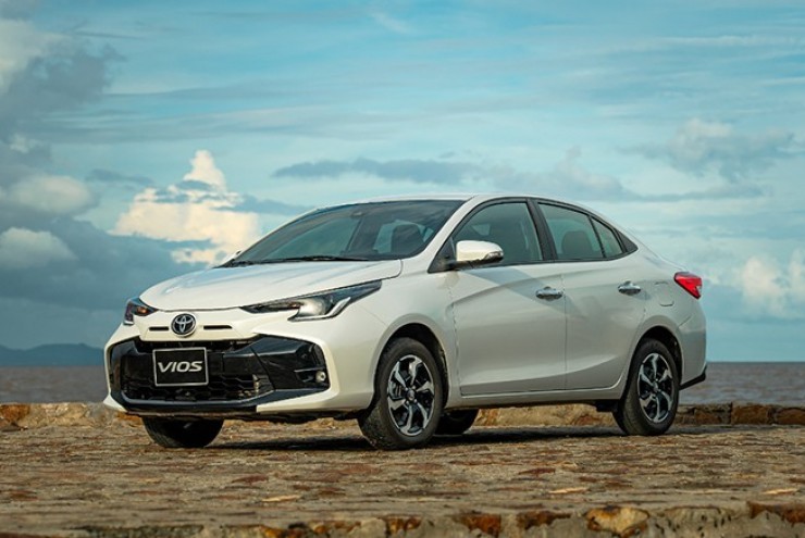 Sedan Hàn và Nhật: Mẫu nào "chống nóng" cabin tốt hơn?