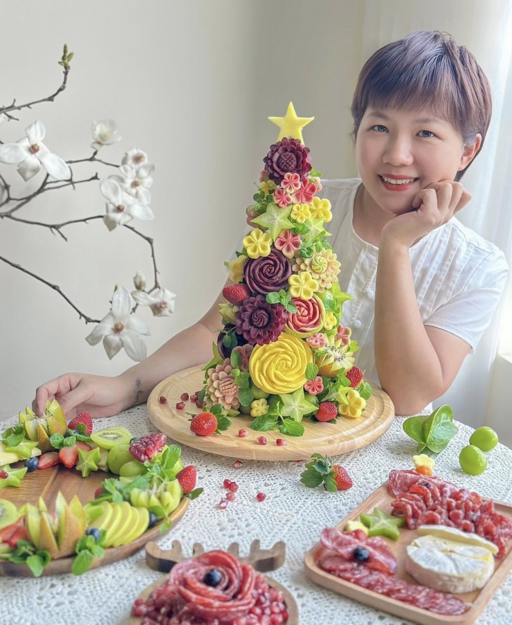 Mâm tiệc Giáng sinh từ trái cây, thịt nguội của mẹ đảm Hà Nội - 1