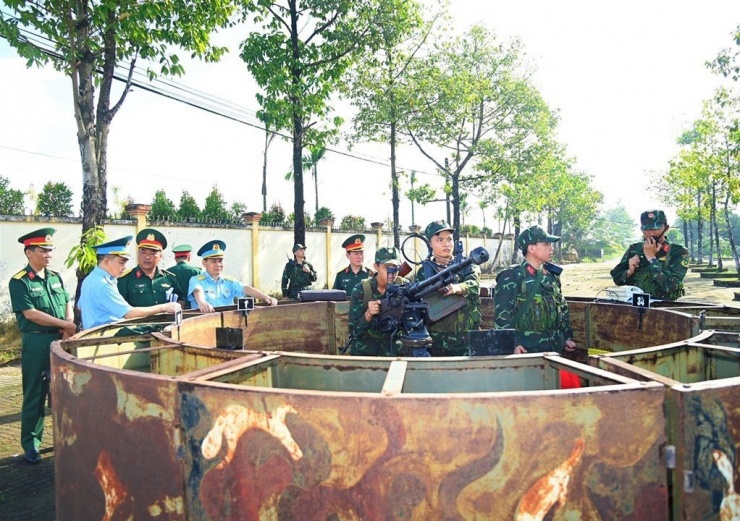 Bộ Quốc phòng là cơ quan Thường trực Ban chỉ đạo phòng không nhân dân Trung ương.