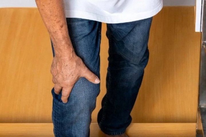 2 dấu hiệu khi đi bộ cảnh báo nguy cơ suy thận