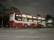 Bắt tạm giam tài xế xe khách lao vào quán nước khiến 2 người tử vong