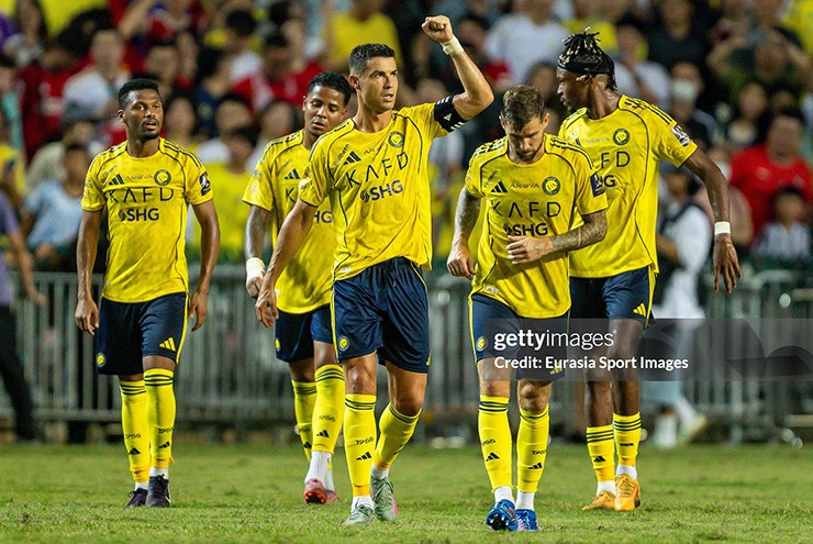 Đội Ronaldo được FIFA gỡ án phạt, sẵn sàng đón tân binh khủng vào tháng 1