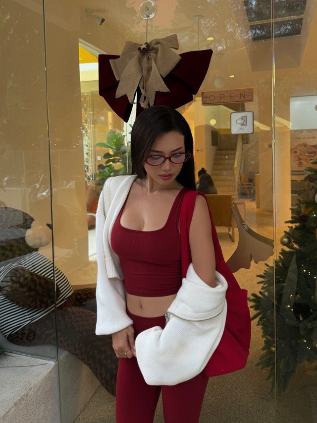 Ảnh khoe thân hình cân đối nhận được “bão like” từ người hâm mộ.