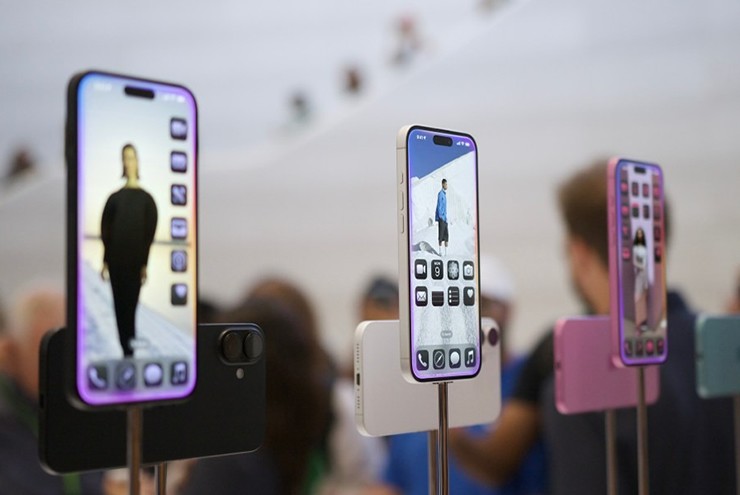 Apple vẫn chưa thể&nbsp;rời bỏ Samsung, ít nhất đối với nguồn cung RAM cho iPhone 17 và 18.