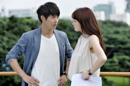 Vợ ngăn cấm kịch liệt khi chồng có bạn gái