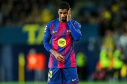 Báo Tây Ban Nha lí giải vì sao Rashford liên tục dự bị ở Barcelona