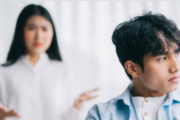 Nhà vợ giàu kếch xù nhưng tỉnh bơ nhìn tôi phá sản