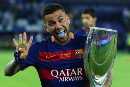 Tin mới nhất bóng đá chiều 23/12: Cựu sao Barca dấn thân làm "ông trùm" CLB