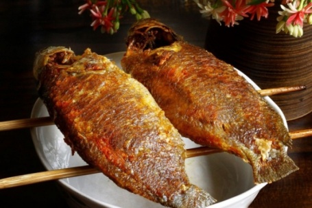 Sai lầm khiến cá chiên bị nát, kém giòn