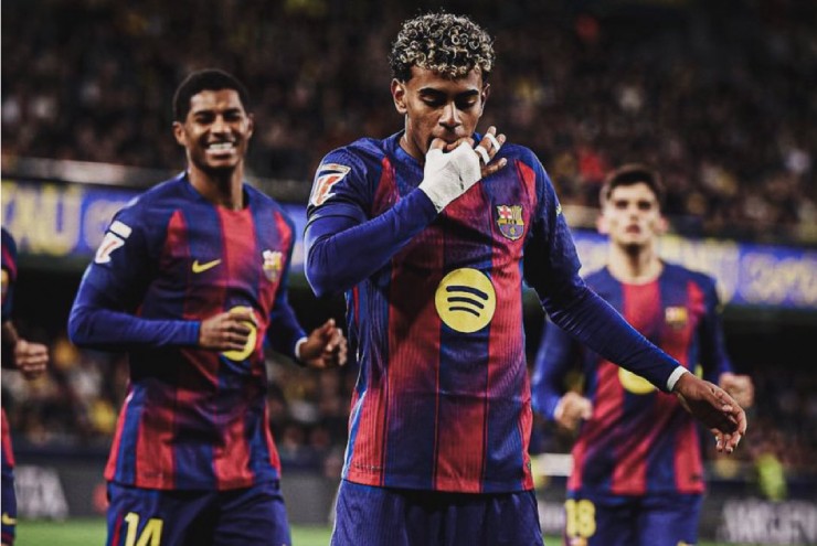 Yamal với kiểu ăn mừng mới