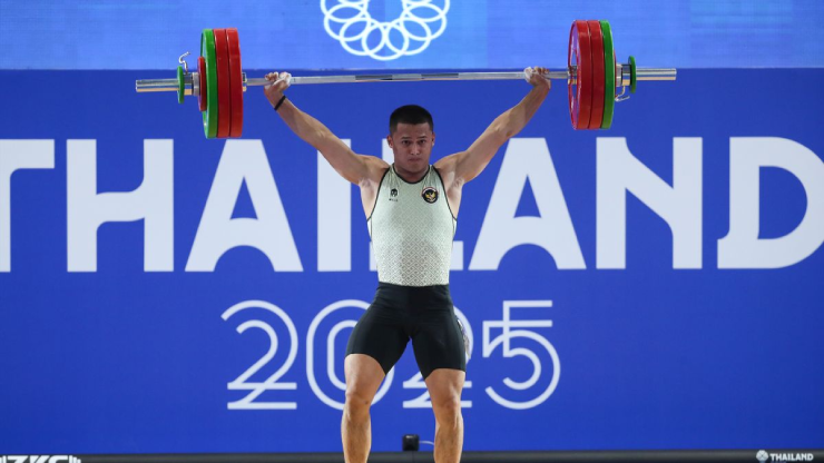 Rizki Juniansyah phá 2 kỷ lục để giành HCV SEA Games 33