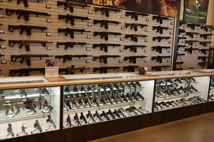 Sở hữu súng là văn hoá và phong cách của người dân "Miền Viễn Tây" và người Mỹ nói chung