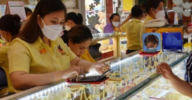 Giá vàng hôm nay 23-12: Tăng chóng mặt, lập kỷ ...