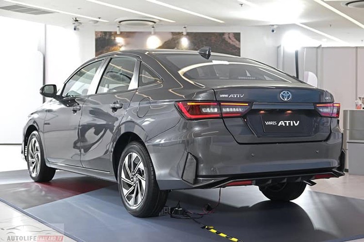 Toyota Vios HEV xe động cơ lai hybrid có mức tiêu thụ nhiên liệu ra sao? - 4