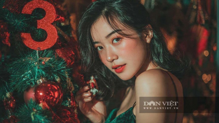 Con số may mắn hôm nay 24/12 của con giáp tuổi Dần: 3 và 8. Màu sắc may mắn: Xanh lam và xanh lá cây