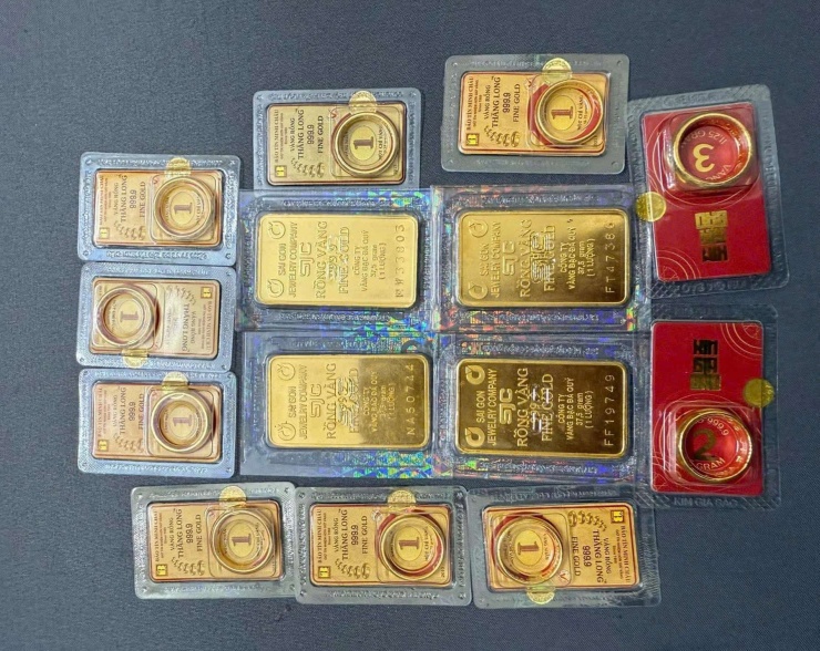 Giá vàng hôm nay 24/12 ghi nhận vàng SJC và nhẫn tiếp đà tăng mạnh theo xu hướng chung của thế giới.