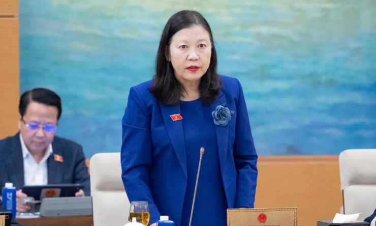 Phó Chủ nhiệm Thường trực Ủy ban Dân nguyện và Giám sát Lê Thị Nga.