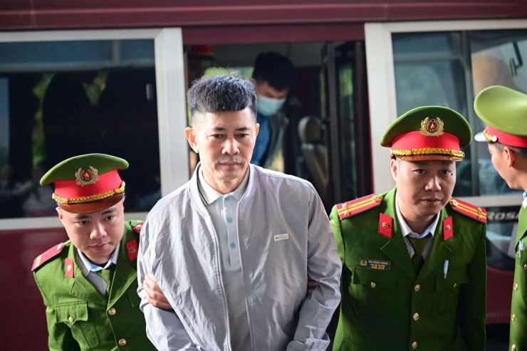 Bị cáo Nguyễn Duy Hưng được giảm từ 10 năm 6 tháng xuống 7 năm 6 tháng tù.