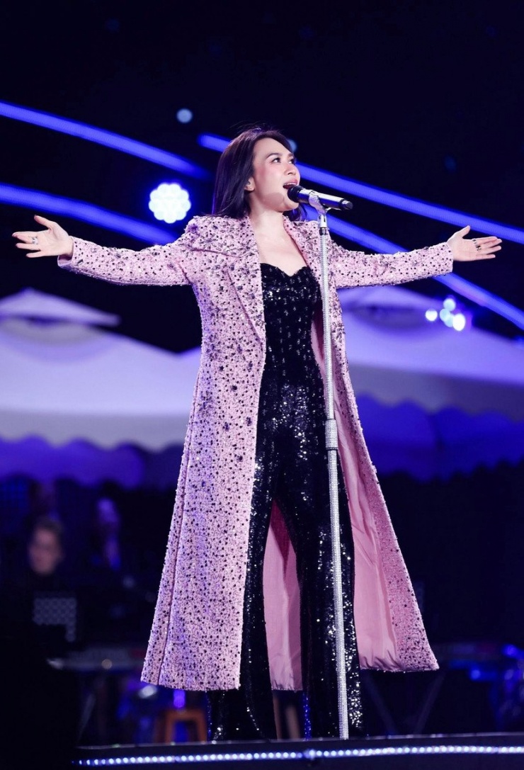 “Chuyện để dành” của Mỹ Tâm lên Top 1 YouTube Trending - 2