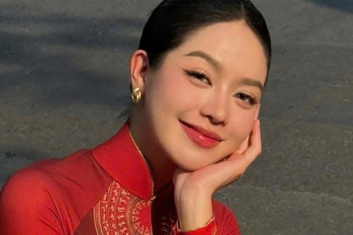 Hoa hậu quê Đà Nẵng xúc động trong ngày đặc biệt 'thay đổi cuộc đời'