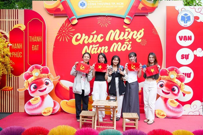 Tổng LĐLĐ Việt Nam đồng ý phương án nghỉ Tết Dương lịch 4 ngày liên tục - 1