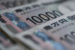 Yên Nhật bất ngờ mạnh lên sau cảnh báo can thiệp, chứng khoán toàn cầu lập đỉnh mới