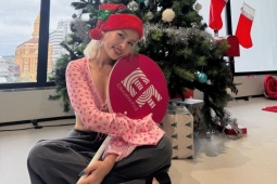 CEO Tuyết Nhi một mình đón năm mới ở trời tây khi đi du học ở tuổi U50