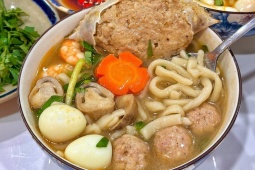 Bánh canh ghẹ nấu theo cách này ngon hơn ngoài hàng