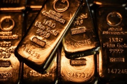 Giá vàng liên tục lên đỉnh, lập kỉ lục mới: Ai đang chi phối thị trường vàng?