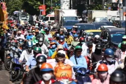 Hạn chế xe xăng, dầu vào trung tâm TP HCM dự kiến từ 2027