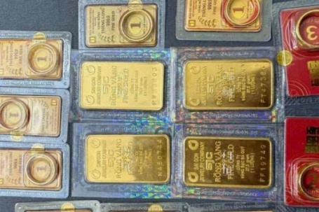 Giá vàng hôm nay (24/12): Lập đỉnh lịch sử, nhà đầu tư vàng lãi gần 75 triệu đồng/lượng