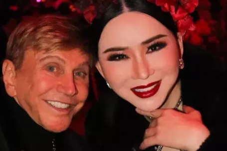 Bà chủ Hoa hậu Hoàn vũ lộ tung tích khi đang bỏ trốn