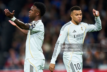 Vinicius thừa nhận sa sút khi bị CĐV la ó, 3 đại gia NHA muốn giải cứu khỏi Real