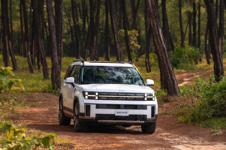 Hyundai SantaFe hút khách nhờ thiết kế ‘mông’ lạ hay vì sao? - 2