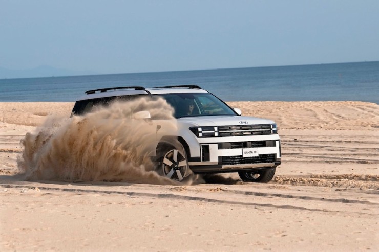 Hyundai SantaFe hút khách nhờ thiết kế ‘mông’ lạ hay vì sao? - 8