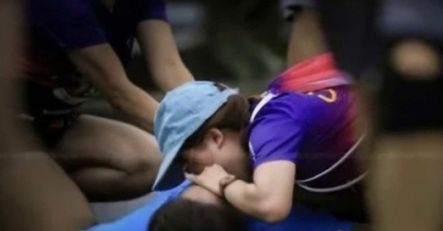 Runner nổi tiếng đột tử, bác sĩ cảnh báo những tiềm ẩn không ngờ