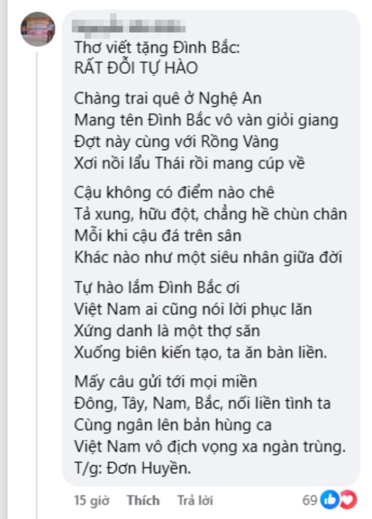 Một cổ động viên cao hứng sáng tác thơ tặng ngôi sao U22 Việt Nam