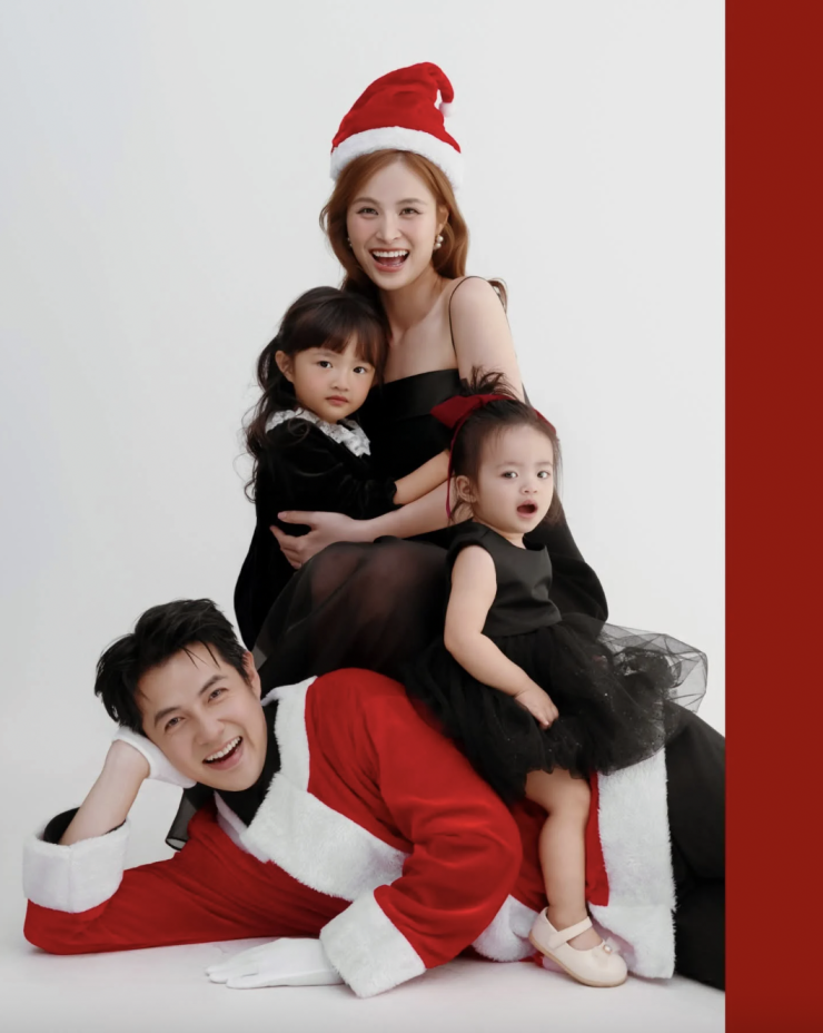 Khoảnh khắc Giáng sinh ấm áp của gia đình nghệ sĩ Việt - 2
