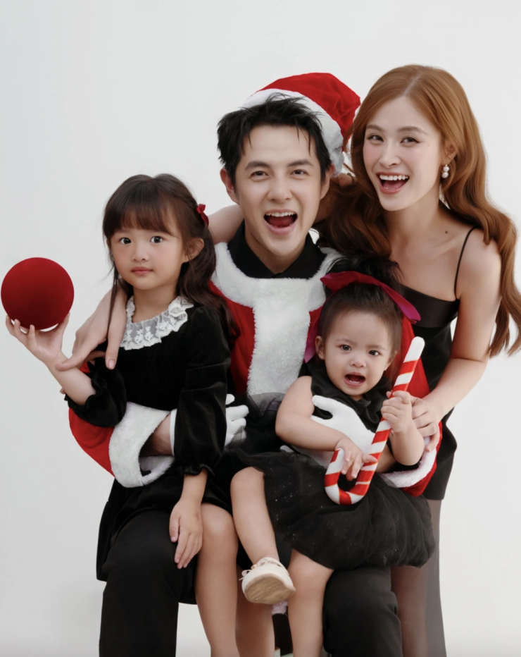 Khoảnh khắc Giáng sinh ấm áp của gia đình nghệ sĩ Việt - 3