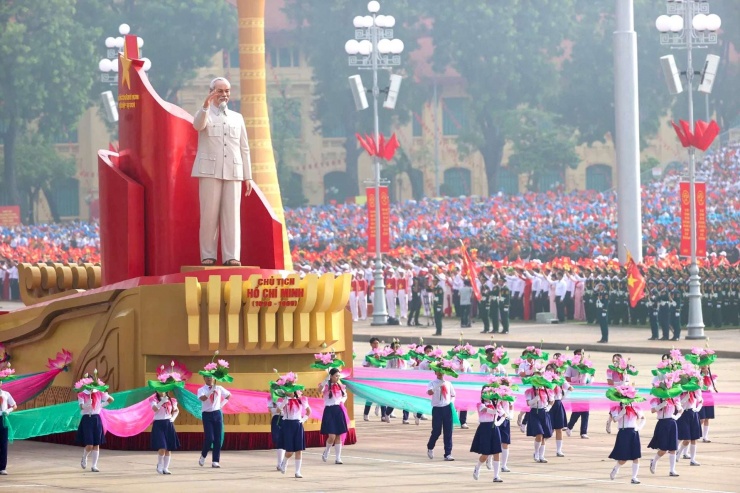 Lễ diễu bình, diễu hành&nbsp;kỷ niệm 80 năm Cách mạng tháng Tám thành công và Quốc khánh (2/9/1945 - 2/9/2025). Ảnh: Dân Việt