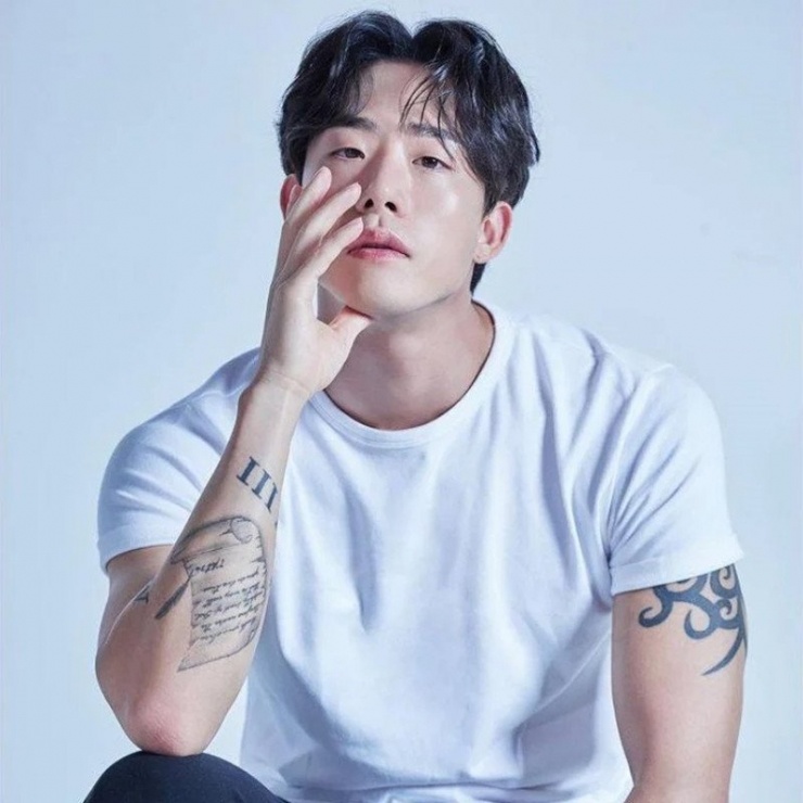 Nam thần 'Địa ngục độc thân' chiến thắng ung thư ngoạn mục - 3