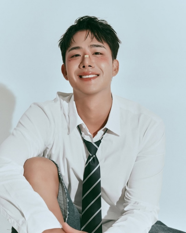 Nam thần 'Địa ngục độc thân' chiến thắng ung thư ngoạn mục - 7