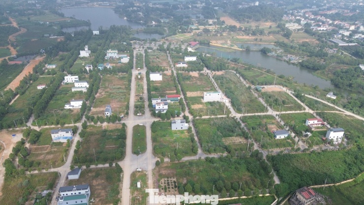 Xót xa hai ngôi trường khang trang bỏ hoang nhiều năm ở Hà Nội - 14