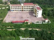 Xót xa hai ngôi trường khang trang bỏ hoang nhiều năm ở Hà Nội