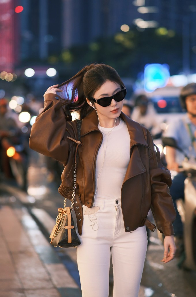 Bức ảnh chụp theo phong cách trạm tỷ của Hồng Oanh. Ảnh: Lâm Nhựt.