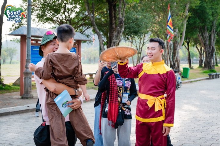 Đầu năm 2025, Thái Hoà cùng con trai Minh Khôi từng tham gia show truyền hình "Bố ơi mình đi đâu thế" của VTV.