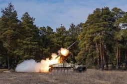 Nga bắn hạ hàng loạt máy bay không người lái Ukraine lao vào Moscow