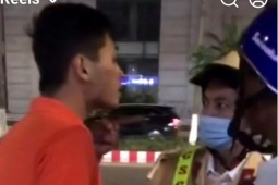 Nam thanh niên "rượu vào" to tiếng lăng mạ, đấm CSGT