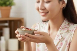 3 công thức chè dưỡng nhan giúp da căng mịn, trắng hồng từ bên trong